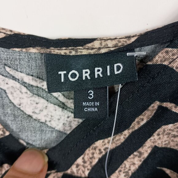 Torrid Womens Ava Stretch Challis Cami Wave Tiger Print Size 3X 22-24 - Picture 3 of 7